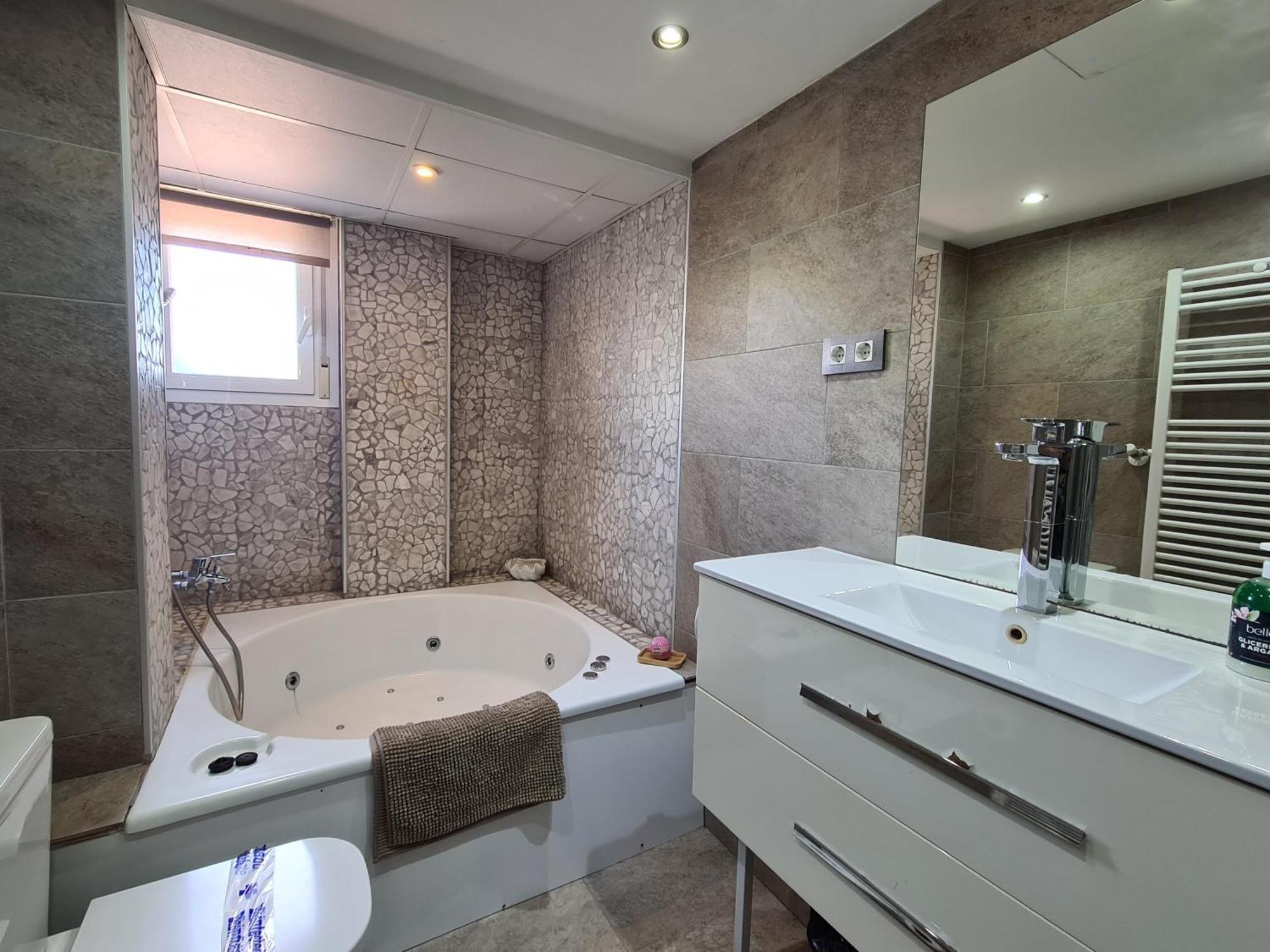 Appartement Dos Torres Ribera Play & Relax Con Jacuzzi Y Cine à Saragosse Extérieur photo